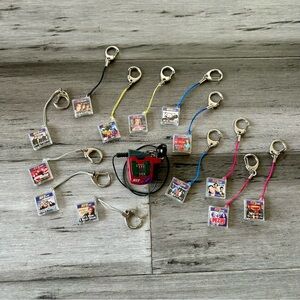 Vintage 1990s Hit Clips Music Players w/ 13 Different Song Clips